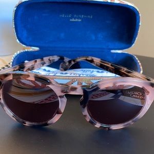 Tortoiseshell (light) sunglasses